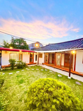 Jeonju Indigo Guesthouse